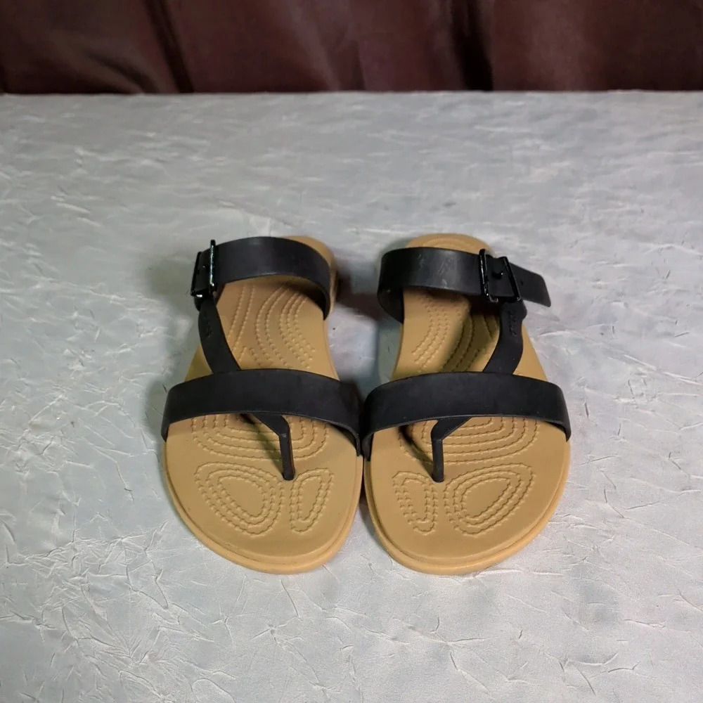 Crocs Tulum Toe Post Toe Sandals Womens Size 6 Strappy Slip On Black Beige Boho